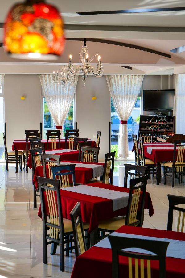 Lord Hotel Tirana Vorë Exteriér fotografie