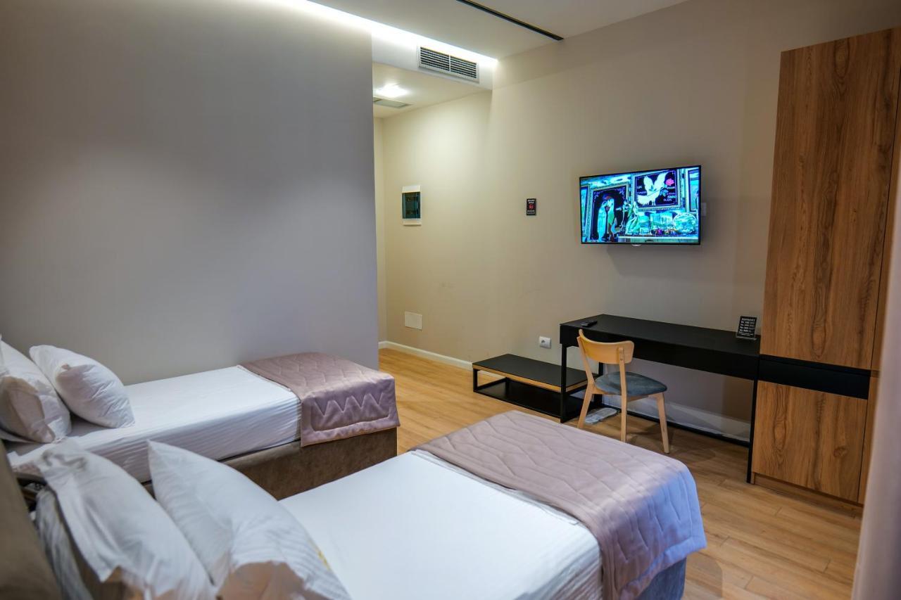 Lord Hotel Tirana Vorë Exteriér fotografie