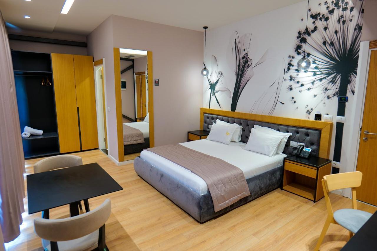 Lord Hotel Tirana Vorë Exteriér fotografie